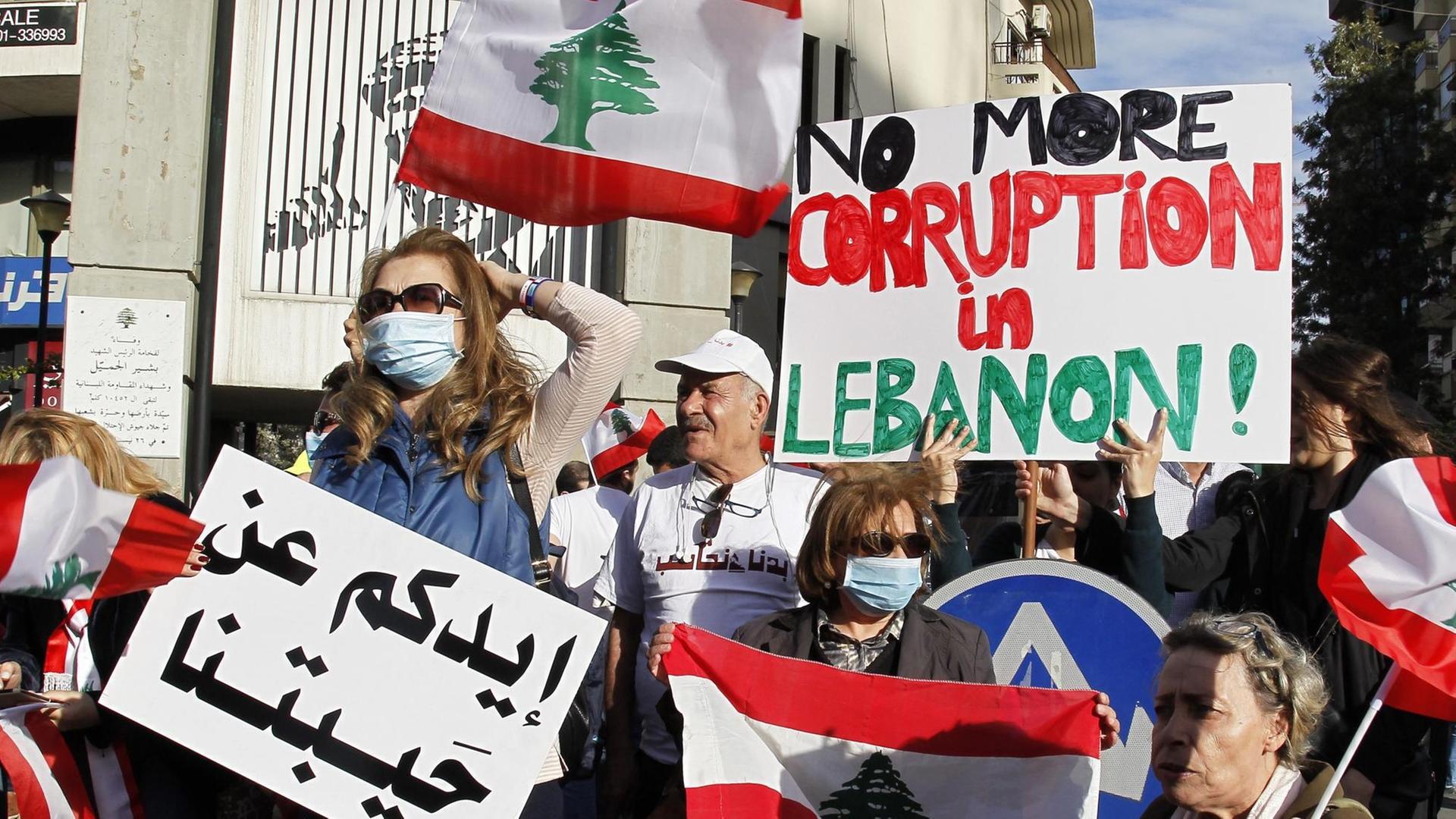 Gerade erst demonstrierten in Beirut Menschen gegen Korruption