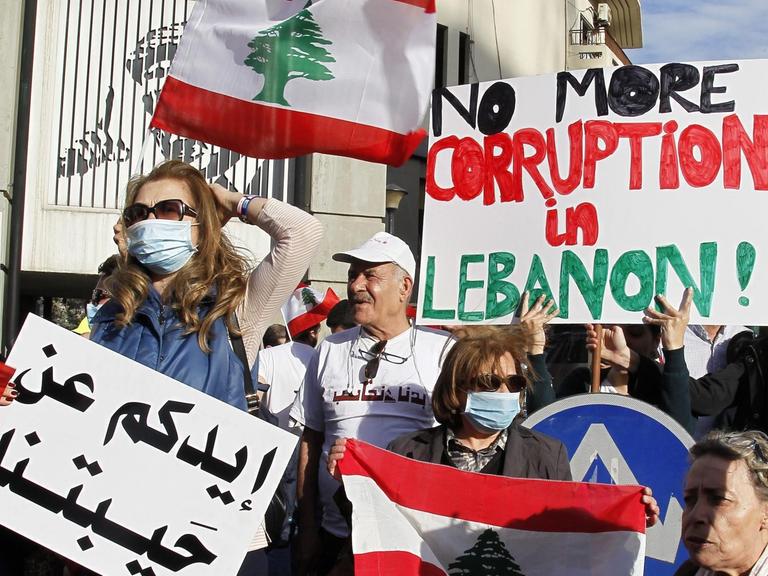 Gerade erst demonstrierten in Beirut Menschen gegen Korruption