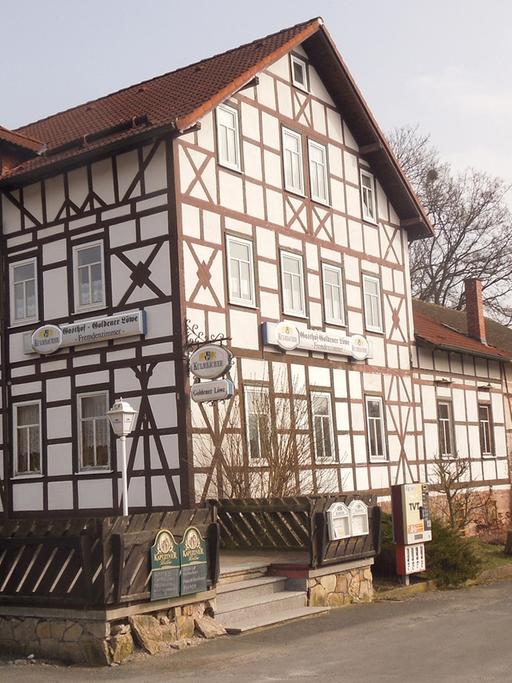 Das Dorfgasthaus "Goldener Löwe" im thüringischen Kloster Veßra