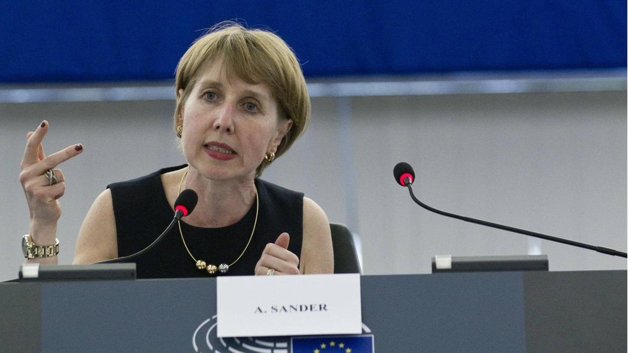 Die französische EU-Abgeornete Anne Sander ist Abgeordnete der französischen Republikaner