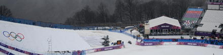 Die Wettkampfstätte der Snowboardcrosser in Rosa Khutor blieb wegen dichten Nebels heute geschlossen. Die Wettkampfstätte der Snowboardcrosser in Rosa Khutor blieb wegen dichten Nebels heute geschlossen.