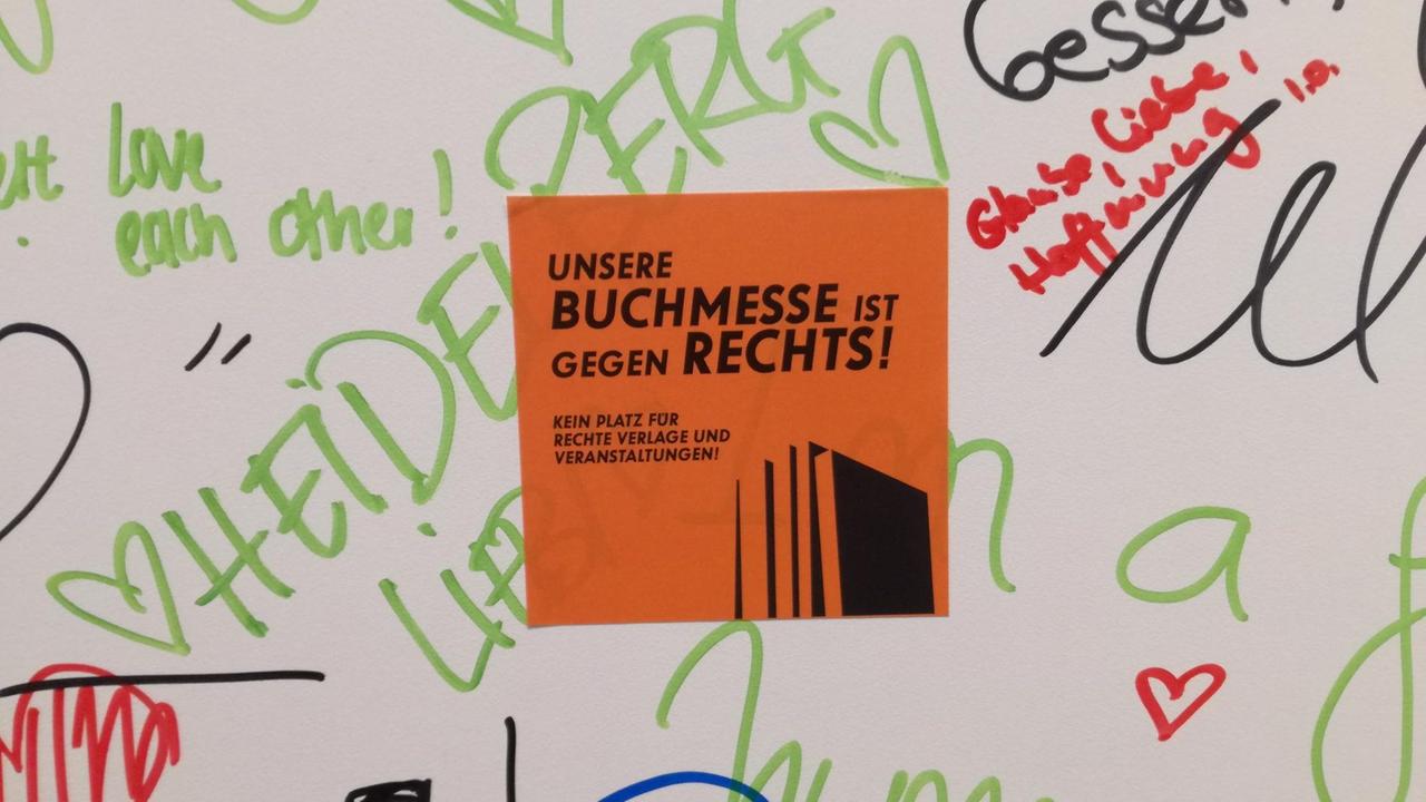 Pinnwand zum Selbstbeschriften für die Besucherinnen und Besucher der Frankfurter Buchmesse 2018