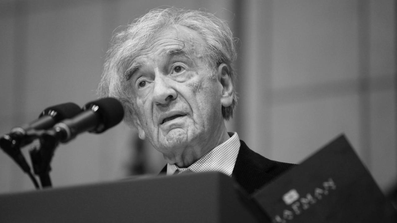Elie Wiesel bei einer Rede im Holocaust Museum in Washington 2012