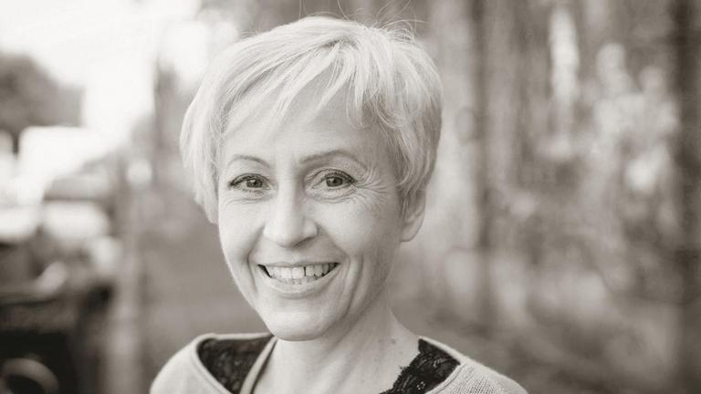 Portraitaufnahme der Schriftstellerin Ulrike Draesner 