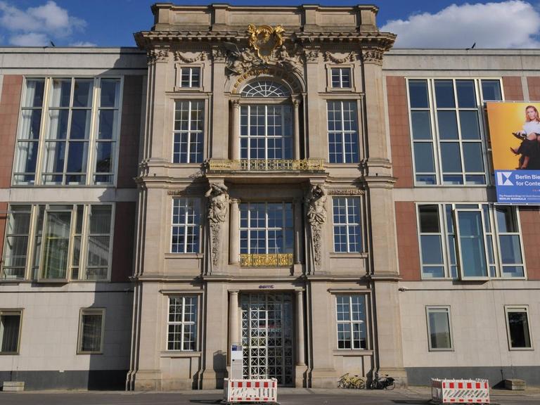 Die European School of Management and Technology, Schlossplatz, Mitte, Berlin, Deutschland, ehemals DDR-Staatsratsgebäude
