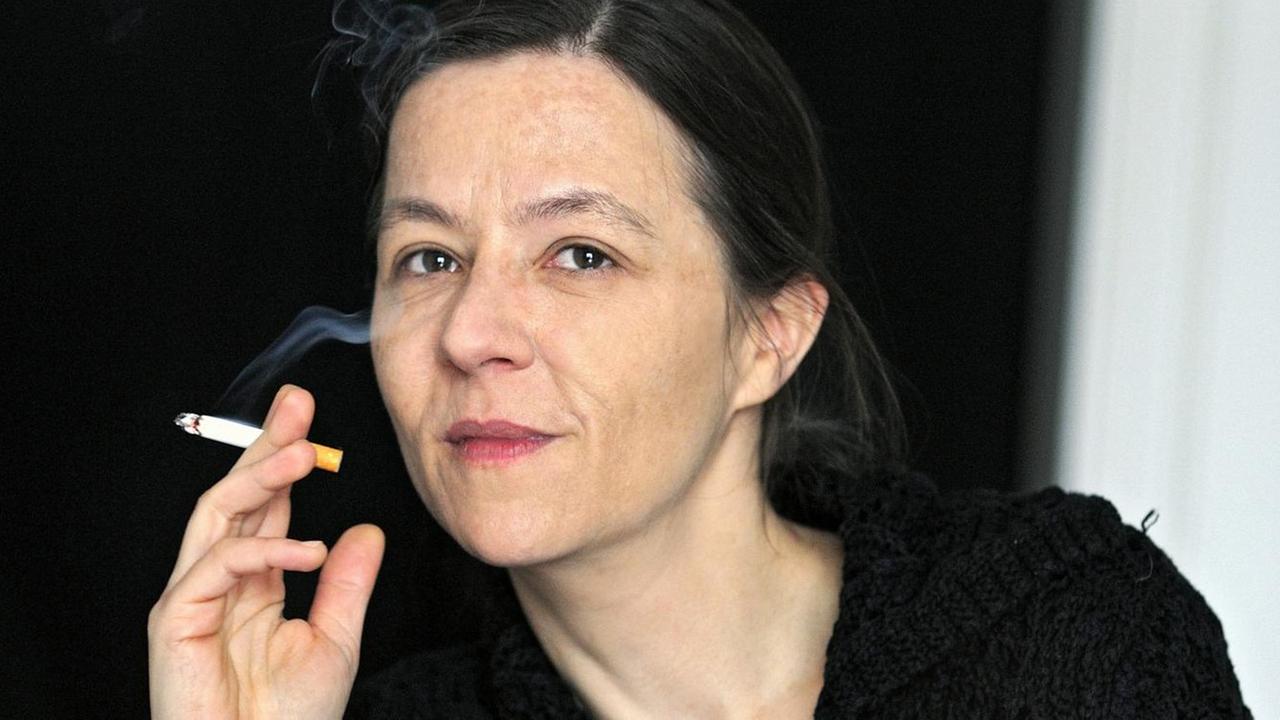Porträt der Autorin Christine Wunnicke, die mit dem Wilhelm Raabe-Preis 2020 ausgezeichnet wird.