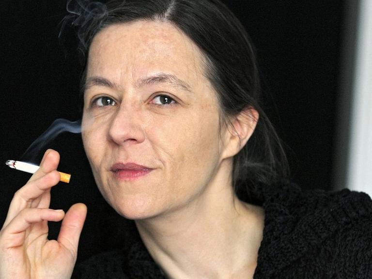 Porträt der Autorin Christine Wunnicke, die mit dem Wilhelm Raabe-Preis 2020 ausgezeichnet wird.
