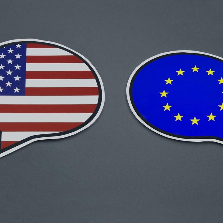 28.07.2020,
Borkwalde, Brandenburg,
In Sprechblasen befinden sich Flaggen der USA und der Europaeischen Union. | Verwendung weltweit