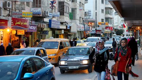 Eine Karriere als Rennfahrerin streben wohl die wenigsten Palästinenserinnen an, auch nicht in der größten Stadt Ramallah. 