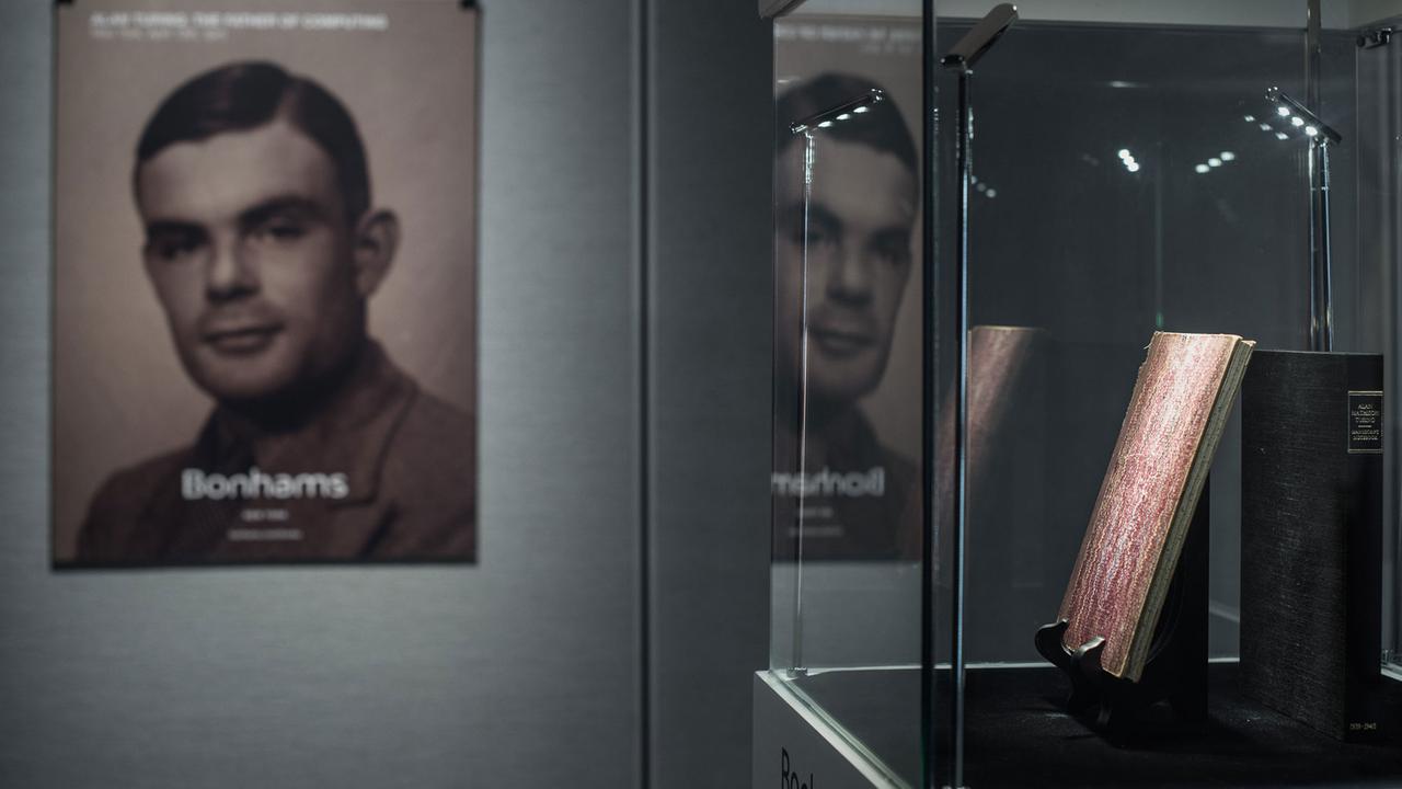 Graphic Novel über Alan Turing - Berufliche Jahrhundertleistungen und ...