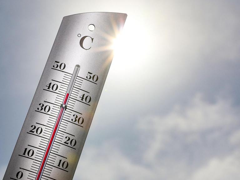 26.07.2019, xmkx, Wetter Hitzewelle in Deutschland, Thermometer mit 41 Grad | Verwendung weltweit