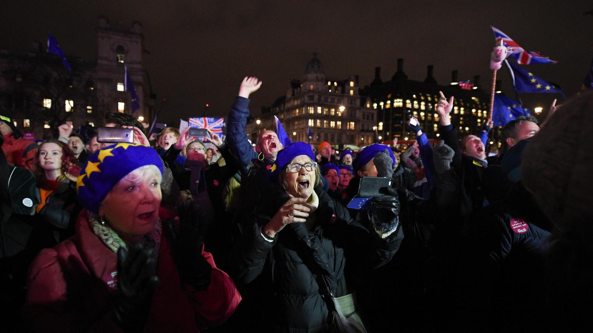 Reaktionen von Bürgern auf die Entscheidung des britischen Unterhauses: Der Brexit-Deal von Theresa May wurde abgelehnt, 15.1.2019