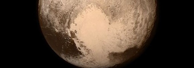 Der Pluto, fotografiert von der Sonde New Horizons