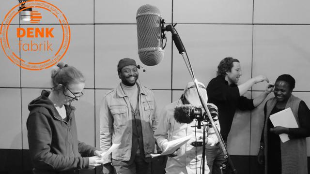 Cristin König, Olivier Djommou, Richard Djif, Paul Plamper, Françoise-Nicole Ndoume (v.lks.)