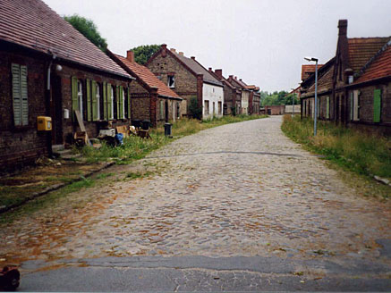 Das alte Dorf Diepensee nahe Königs Wusterhausen in Brandenburg. Es musste dem Flughafenneubau BER in Schönefeld weichen.