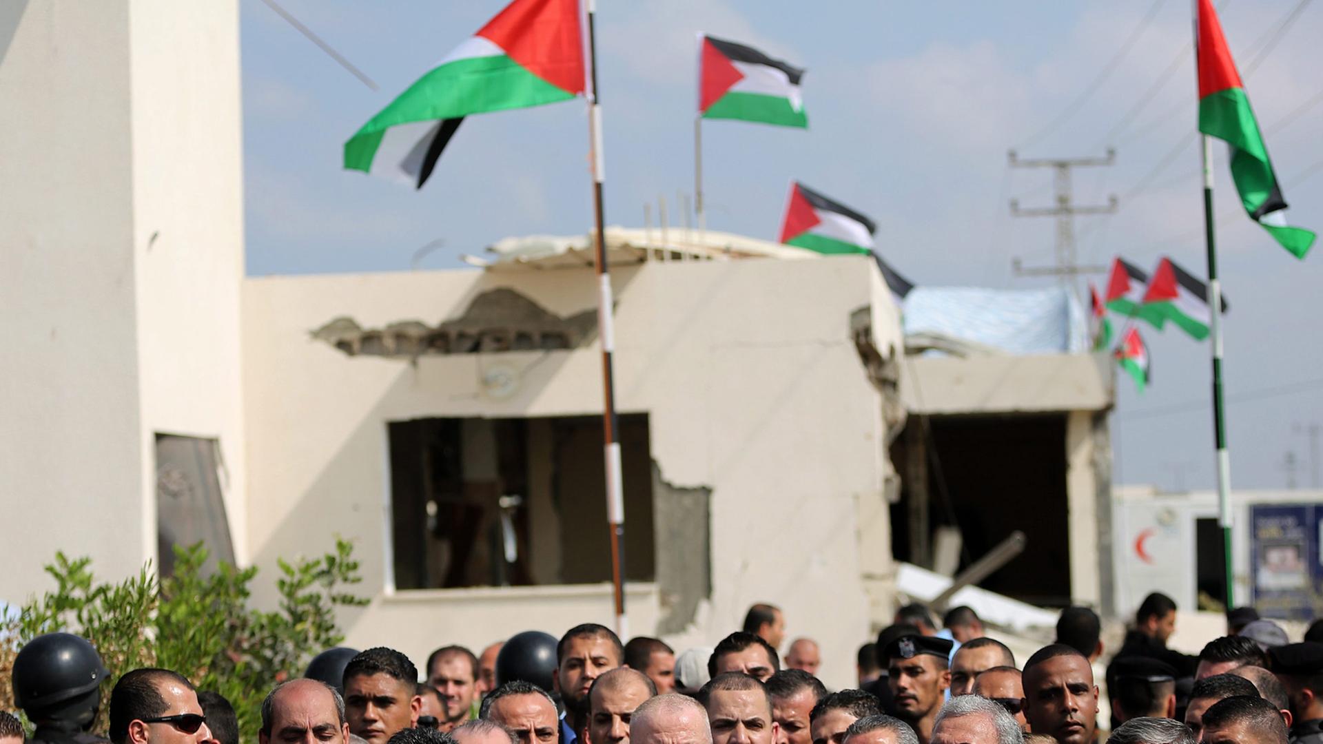 Palästinensischer Regierungschef Rami Hamdallah auf Besuch im Gazastreifen am 09.10.2014.