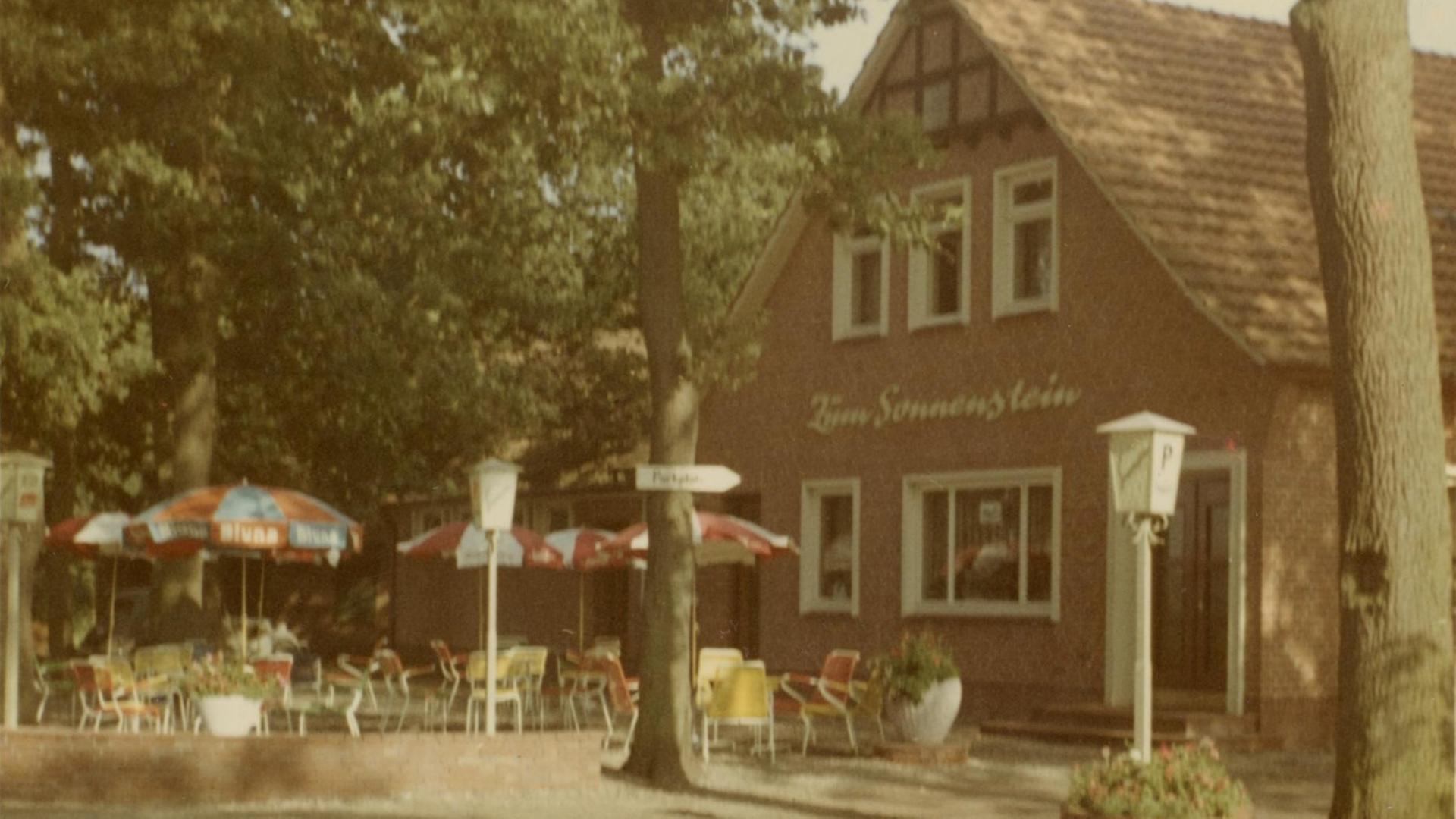 Ein Foto des Gebäudes der Diskothek "Sonnenstein" von außen um das Jahr 1960. Ein Foto des Gebäudes der Diskothek "Sonnenstein" von außen um das Jahr 1960.