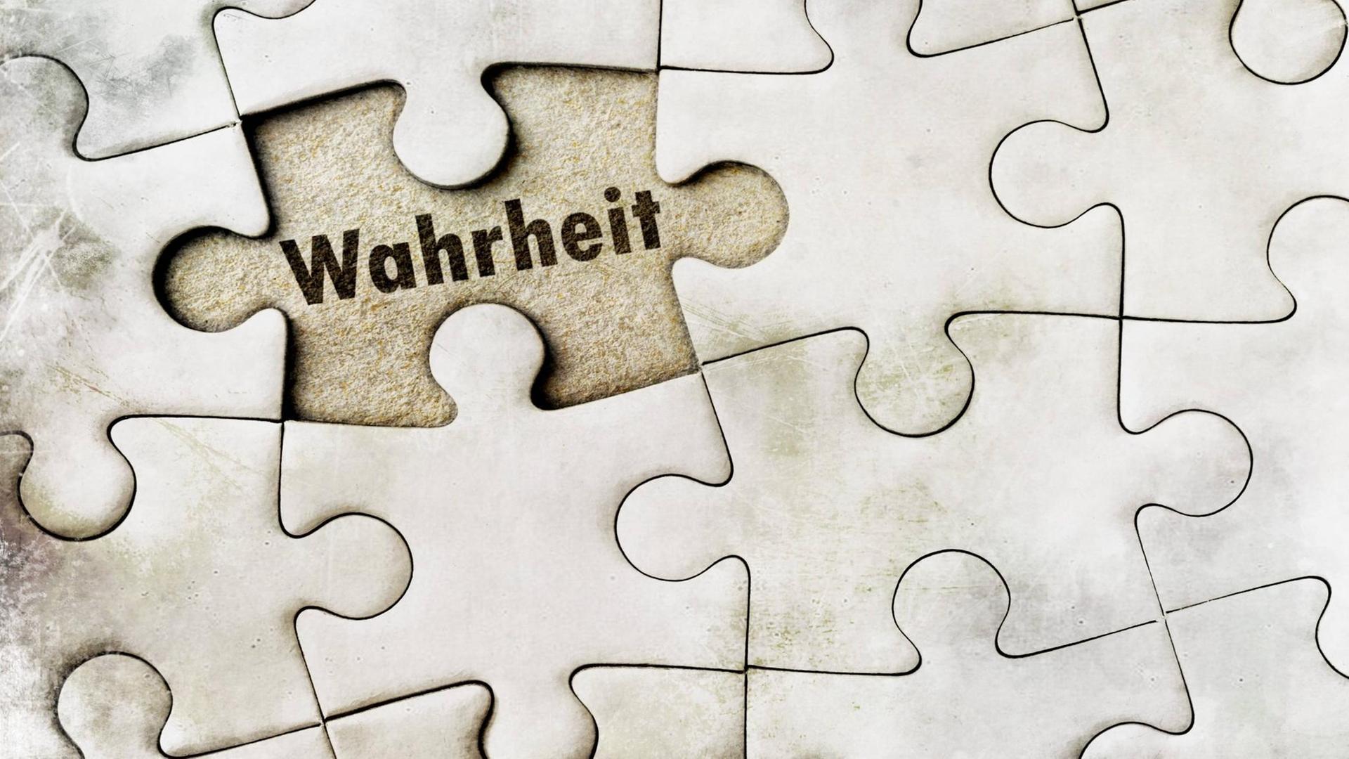 Ein Puzzle in dem ein Stück fehlt. Das Stück ist die Wahrheit. Fehlendes Puzzleteil Wahrheit missing Part puzzle Truth