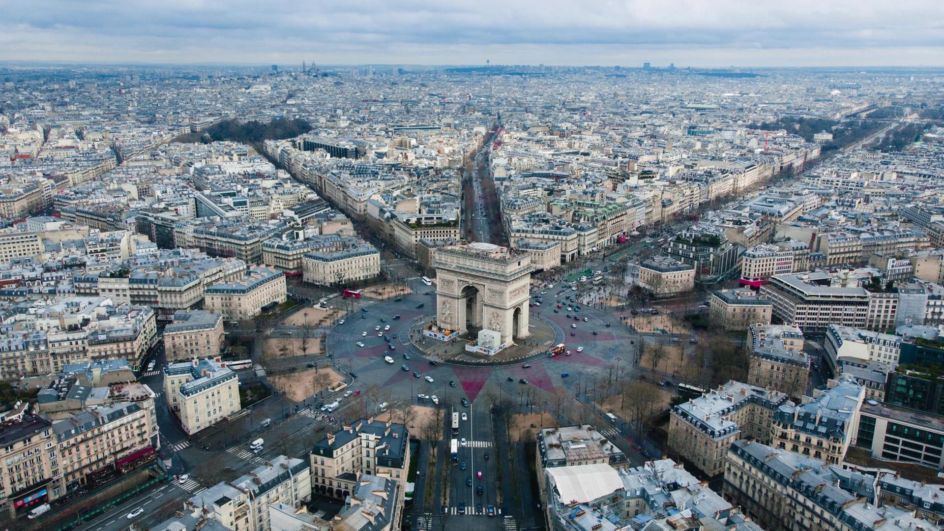 Triumphbogen von Paris von oben