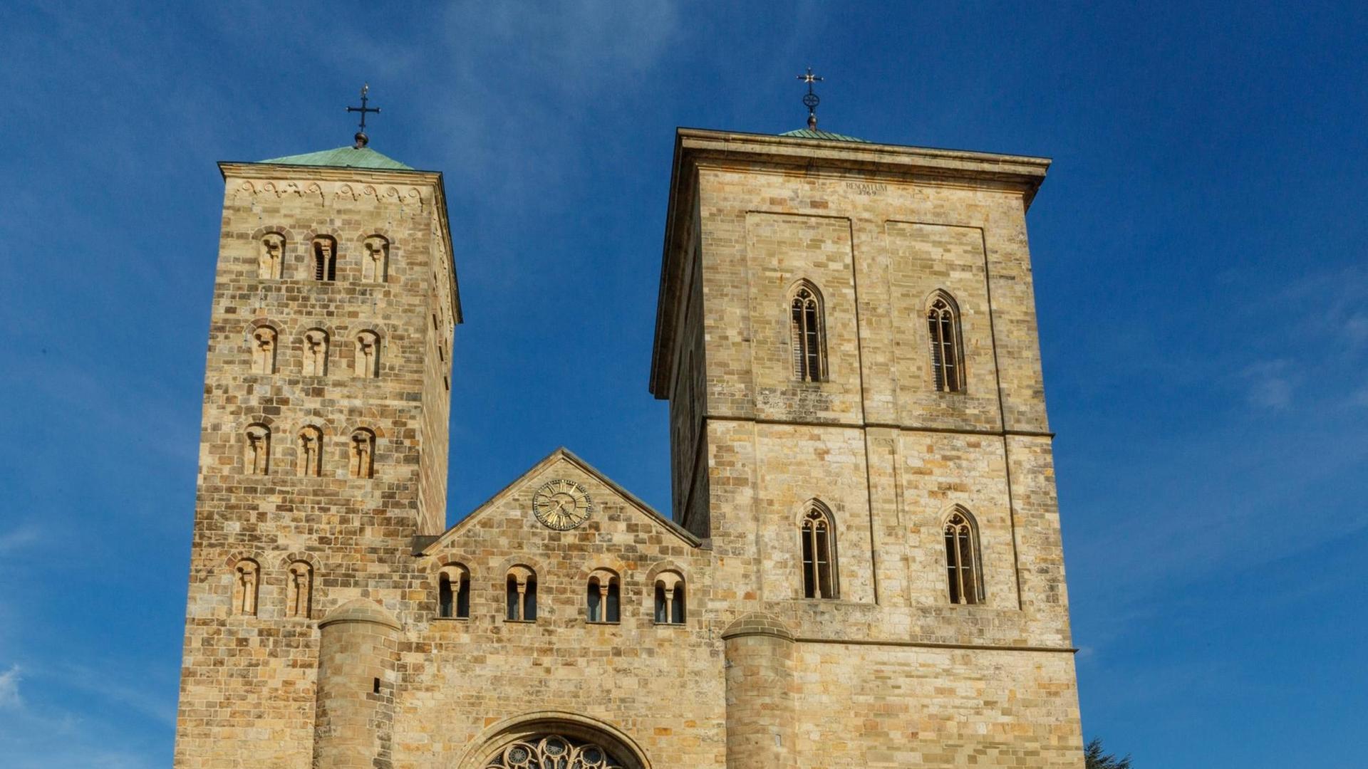 Der römisch-katholische Dom St. Peter ist die Kathedrale des Bistums Osnabrück.