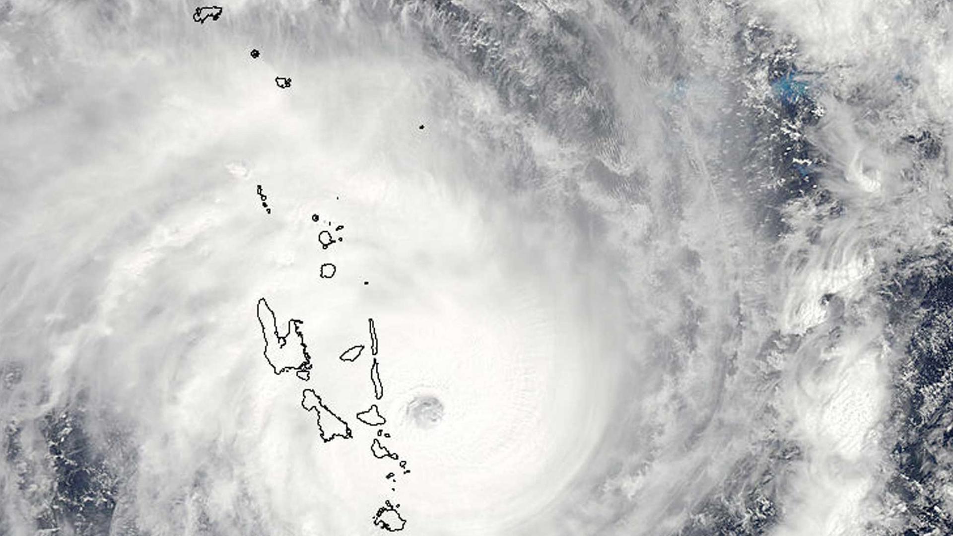Eine Satellitenaufnahme des Zyklons "Pam" über dem Inselstaat Vanuatu.