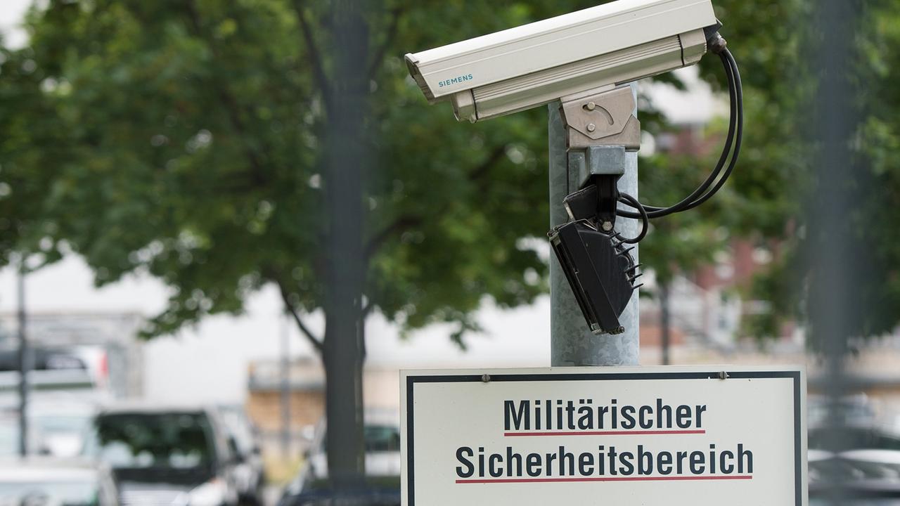 Abhöraffäre - Sicherheitsexperte Brzoska: "Das ist ein Gau für die Bundeswehr"