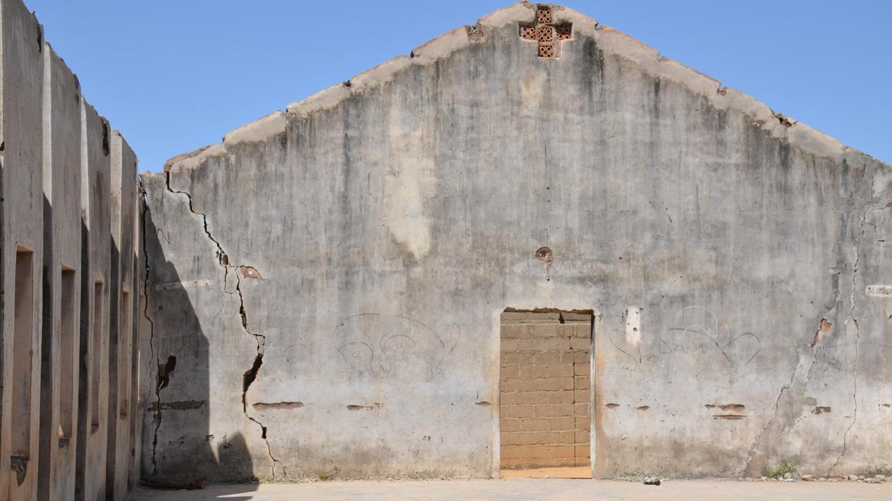 Die E.Y.N.-Kirche an der Polizeikaserne von Mubi wurde von Boko Haram-Anhängern zerstört