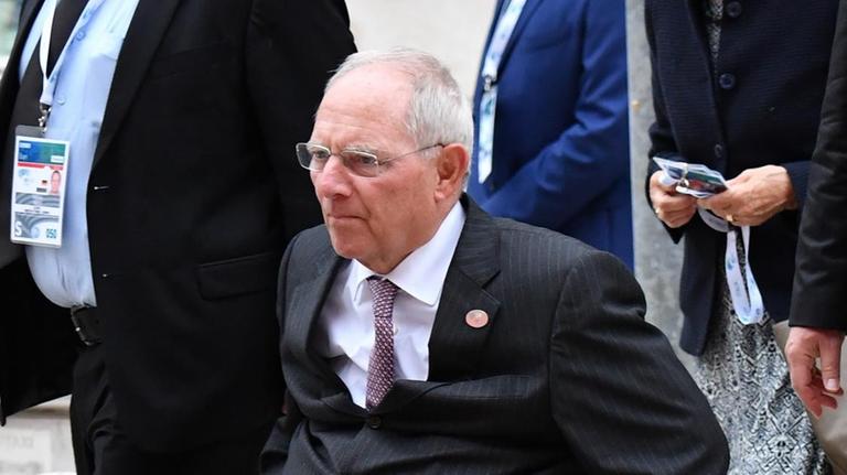 Bundesfinanzminister Wolfgang Schäuble (CDU) im italienischen Bari. 