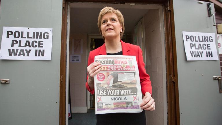 Nicola Sturgeon (SNP) will in Schottland vor allem junge Wähler werben.