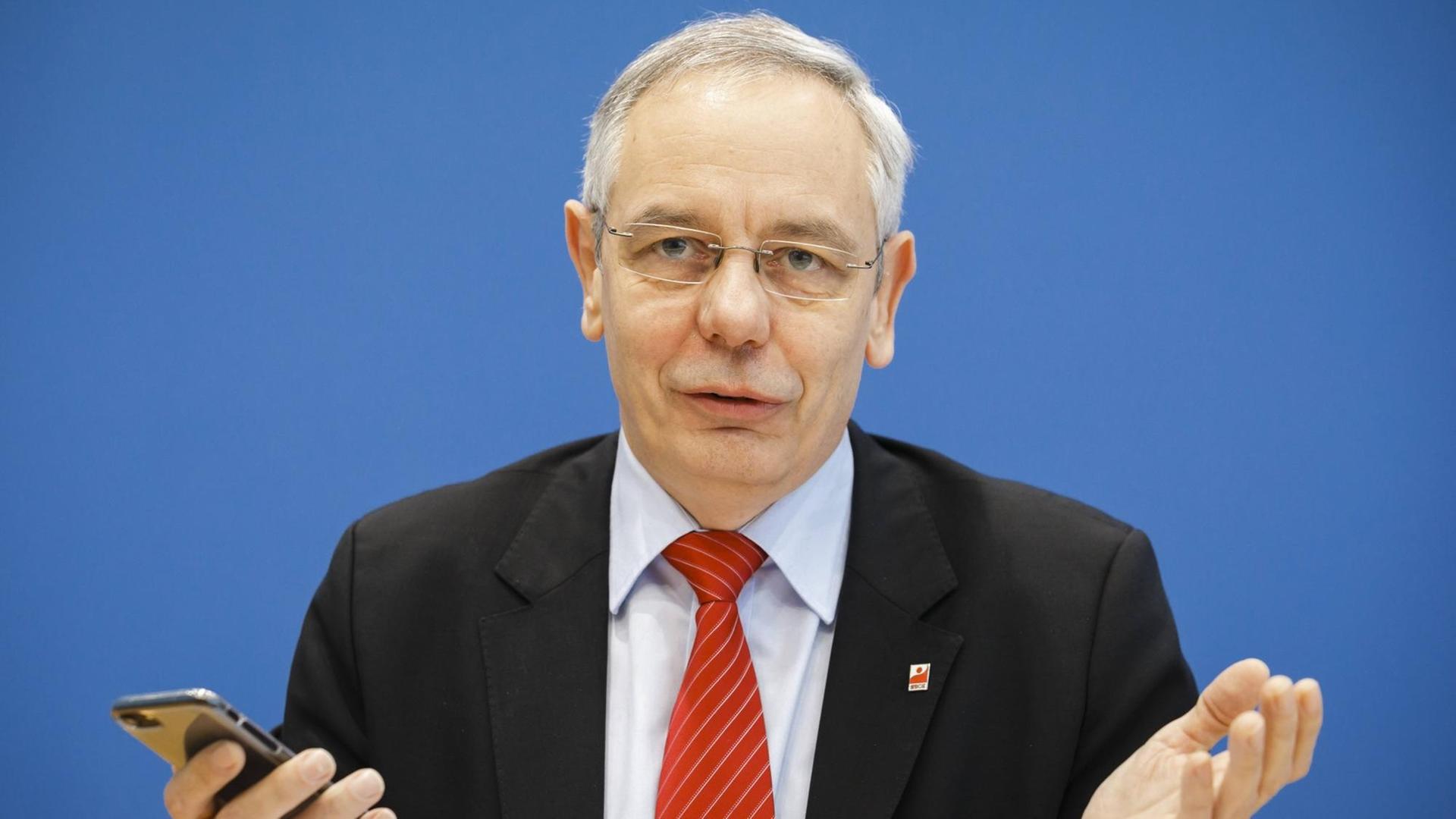 Michael Vassiliadis, Vorsitzender der IG BCE