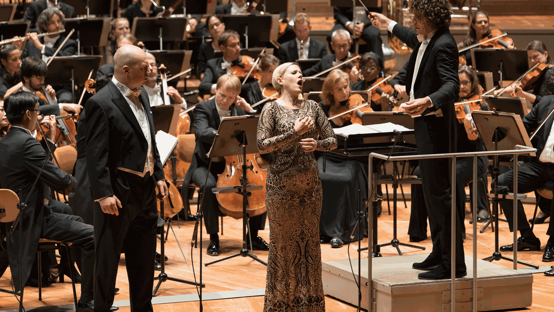 Alexander Roslavets, Sally Matthews, Robin Ticciati und das DSO Berlin bei einer konzertanten Aufführung der Oper "Rusalka" in der Philharmonie Berlin am 19.9.2019
