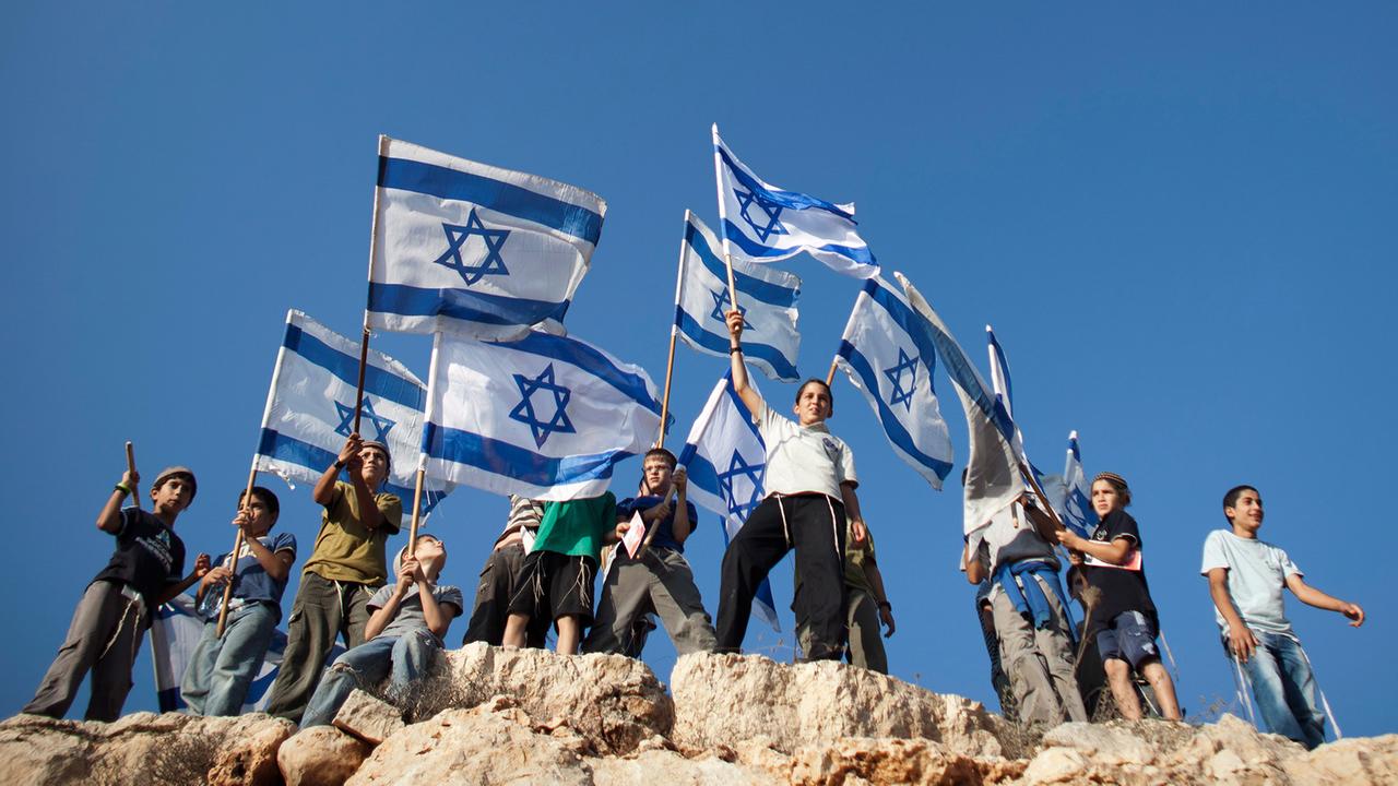 Junge israelische Nationalisten protestierten 2011 in der Nähe von Nablus im Westjordanland gegen die Forderung der Palästinenser nach einem eigenen Staat.