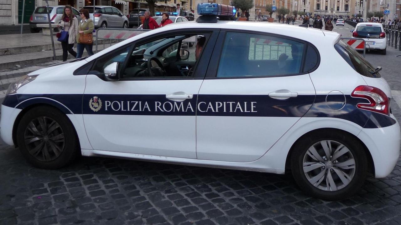 Ein Wagen der italienischen Polizei.