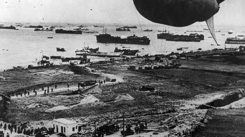 Undatiertes Archivbild von 1944: Invasion an der Normandieküste.
