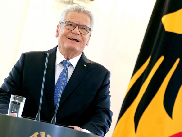 Bundespräsident Joachim Gauck gibt am 06.06.2016 im Schloss Bellevue in Berlin eine Erklärung ab
