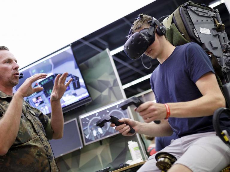 Die Bundeswehr auf der weltgrößten Computerspielmesse Gamescom 2018.