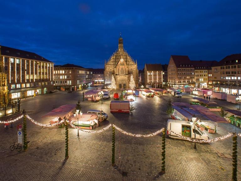 Blick auf den Nürnberger Hauptmarkt, auf dem nicht - wie jedes Jahr - der Christkindlesmarkt stattfindet.