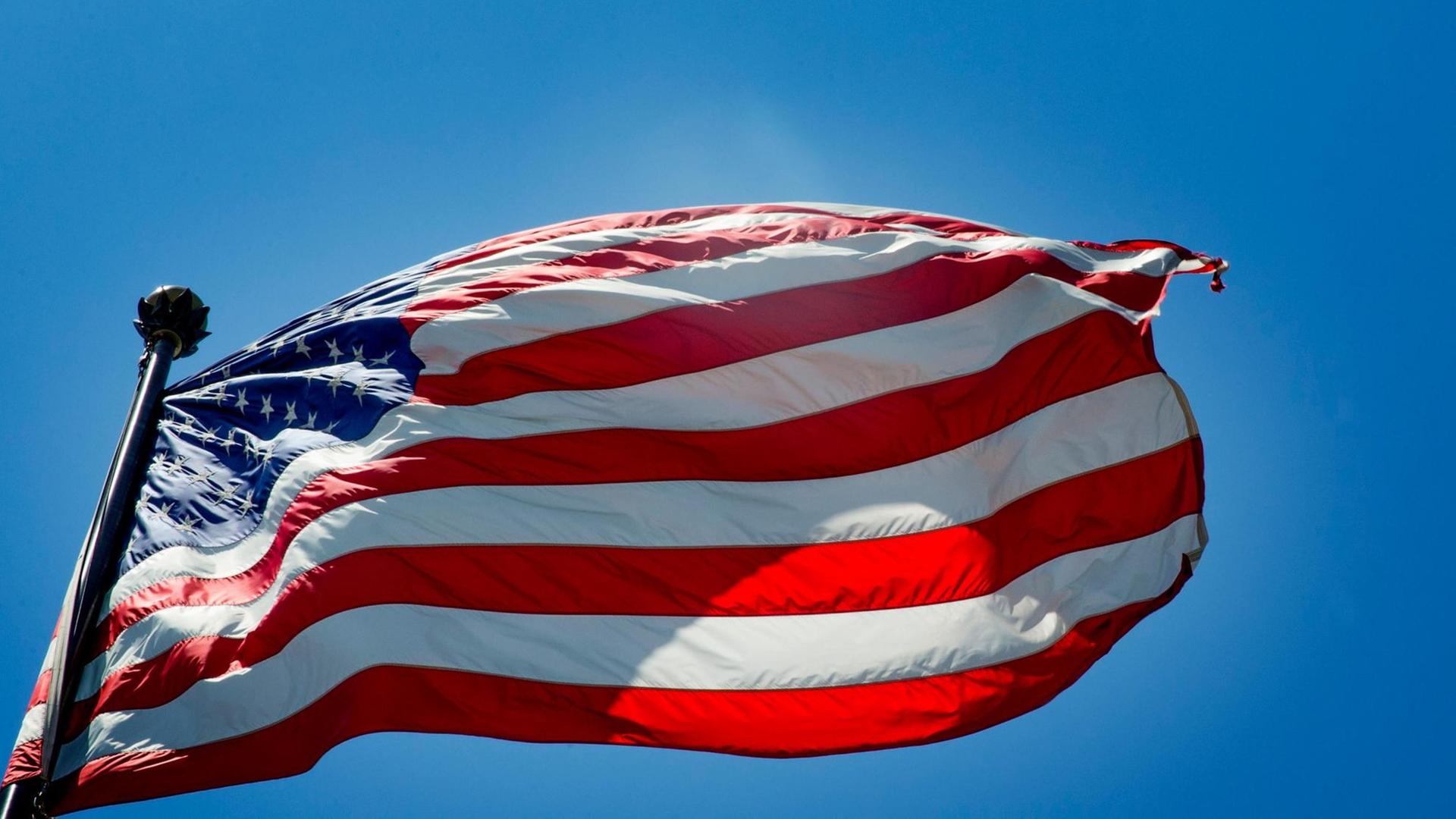 US-Flagge weht in Washington