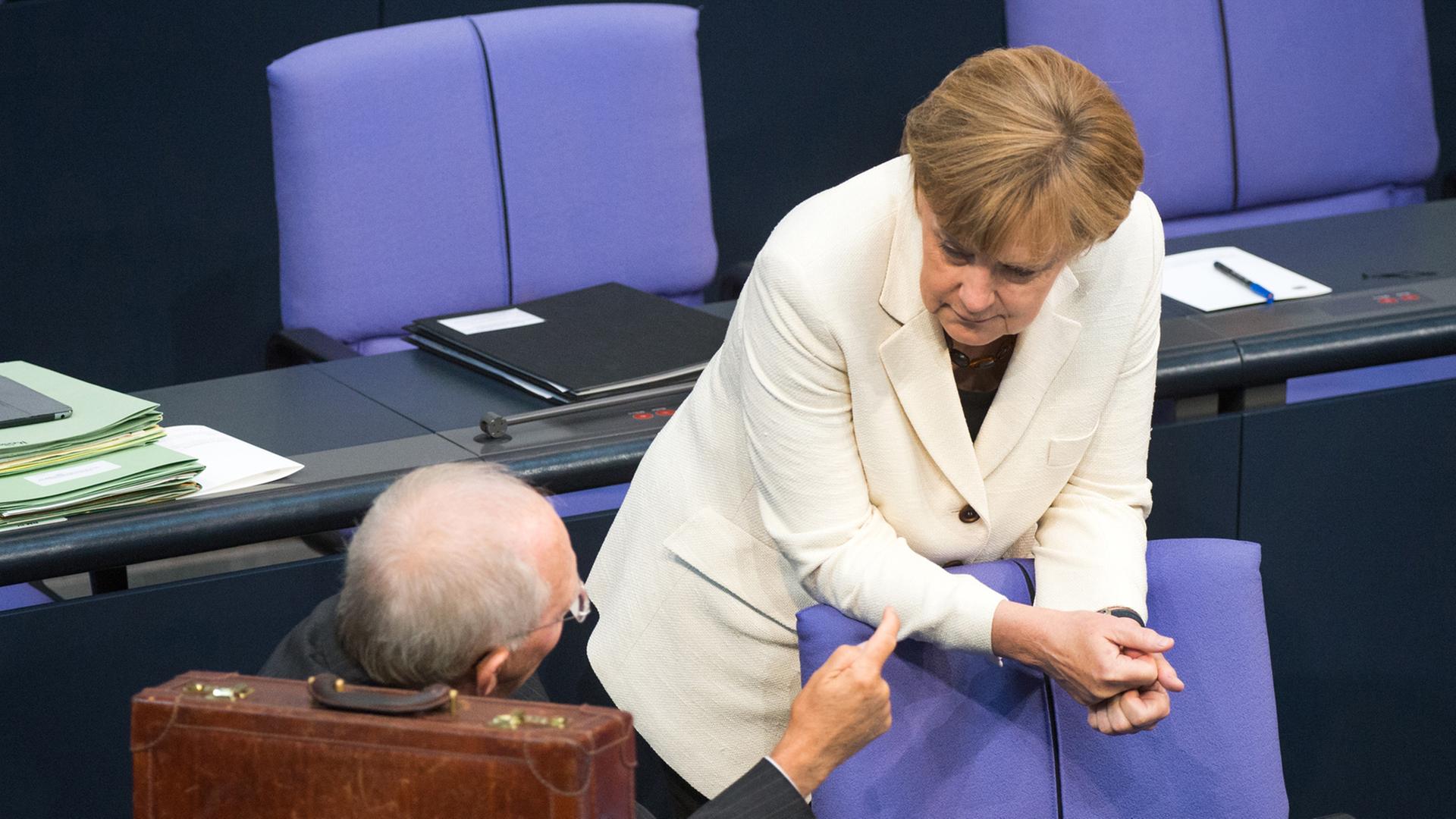 Die Kanzlerin und der Finanzminister: Merkel und Schäuble am 10.09.2014 im Deutschen Bundestag
