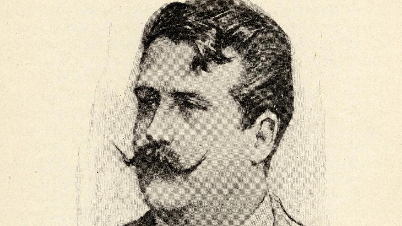 Eine schwarz weiße Kohle Zeichnung, die einen Mann mit breitem Schnurrbart zeigt, den Komponisten Ruggero Leoncavallo