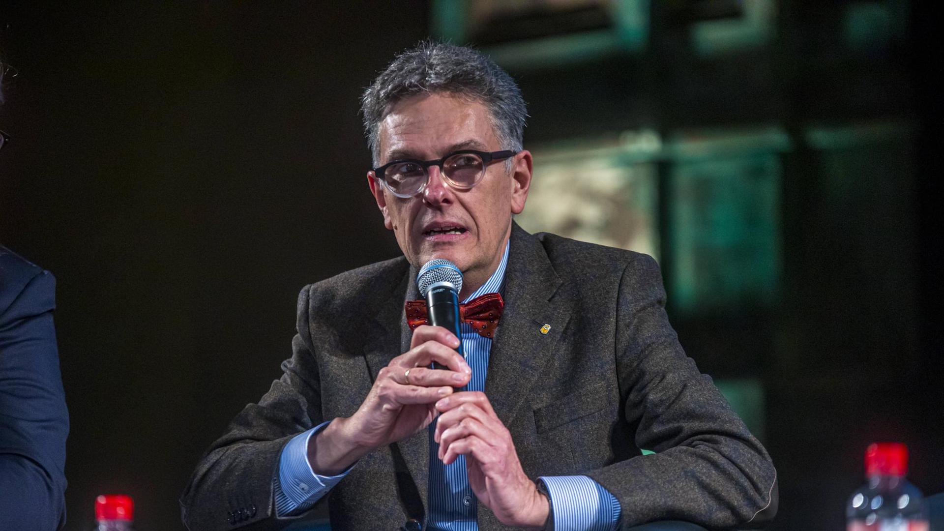 Leider liegt für dieses Bild keine Bildbeschreibung vor Leider liegt für dieses Bild keine Bildbeschreibung vor