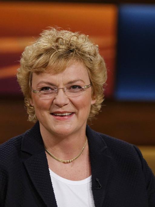 Monika Hohlmeier, CSU, Mitglied des Europäischen Parlaments und innenpolitische Sprecherin der EVP-Fraktion, zu Gast bei Anne Will im Ersten Deutschen Fernsehen.