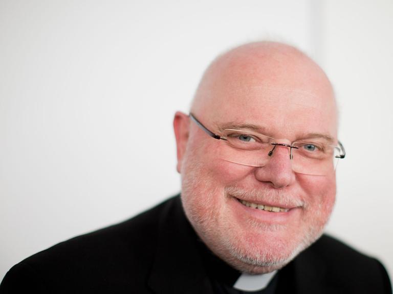 Ein Porträtfoto zeigt Münchens Erzbischof Reinhard Marx, der zum neuen Vorsitzenden der Deutschen Bischofskonferenz gewählt wurde.