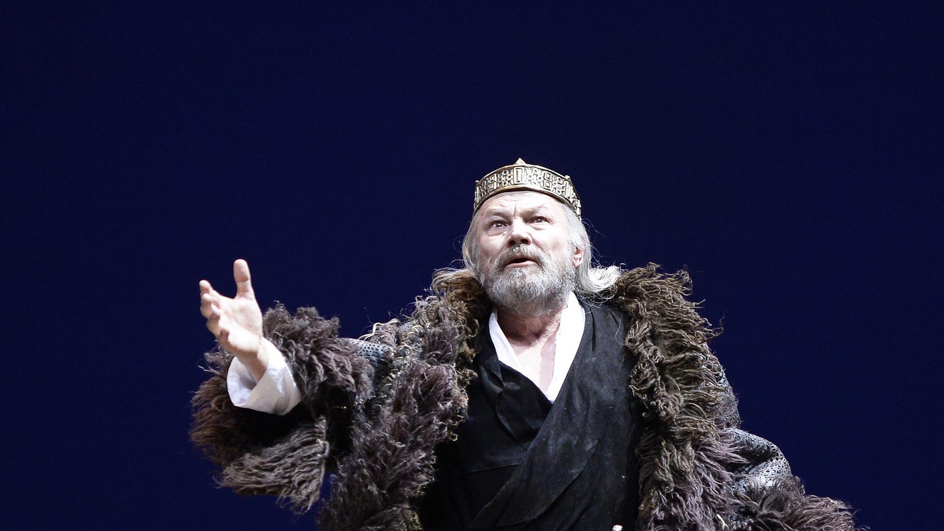 Der österreichische Schauspieler Klaus Maria Brandauer als Lear während einer Probe zu William Shakespeares "König Lear" im Wiener Burgtheater am 19. Dezember 2013.