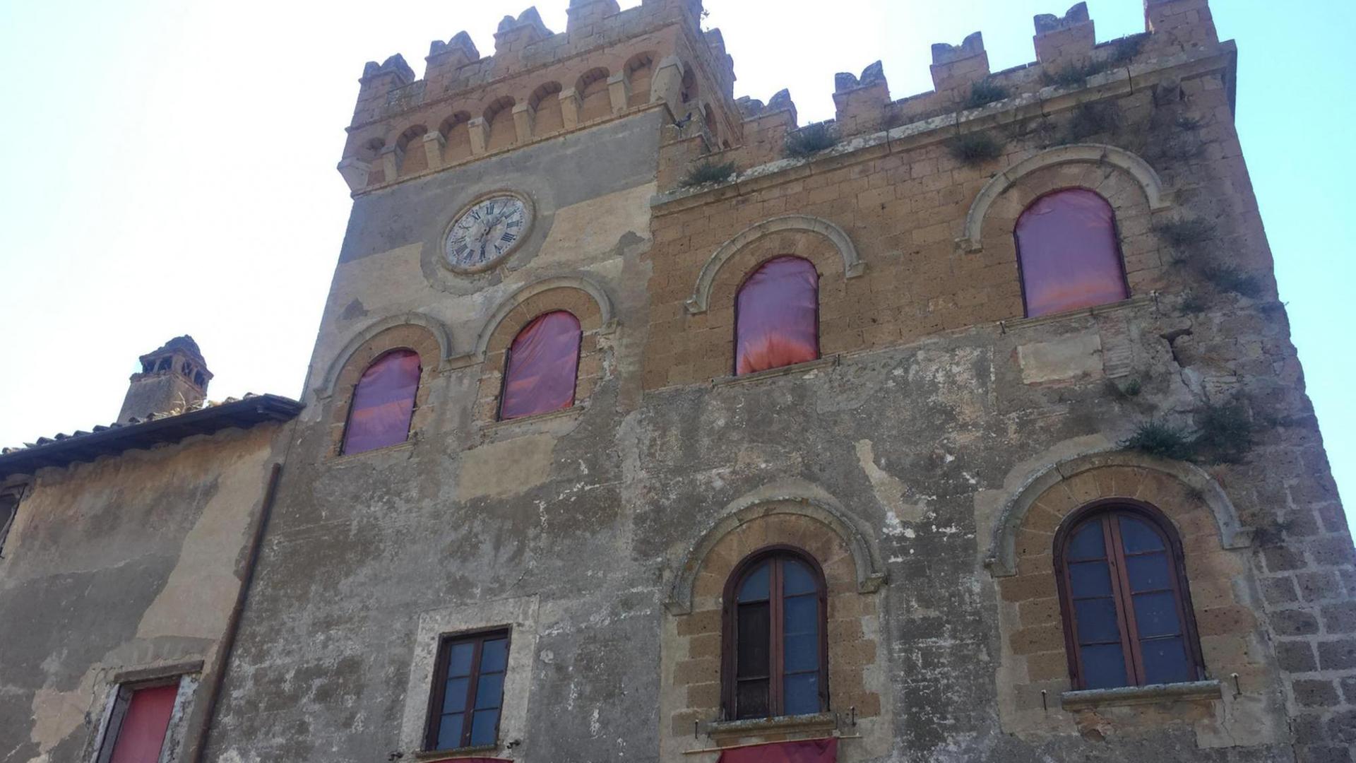Das Schloss von Civitella Cesi ist noch zu haben. Wer es haben will, braucht vor allem Geld für die Sanierung.