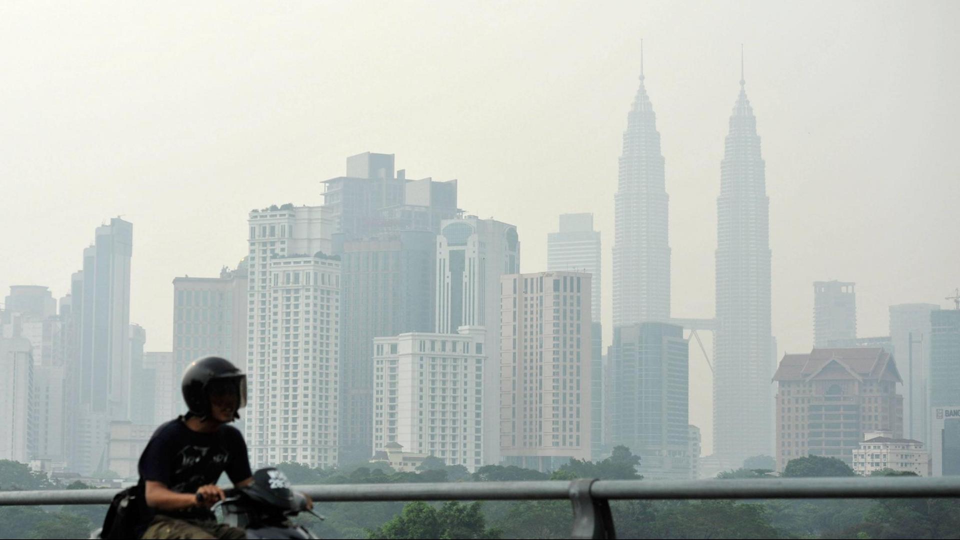 Die Skyline der malayischen Haupstadt von Kuala Lumpur Die Skyline der malayischen Haupstadt von Kuala Lumpur
