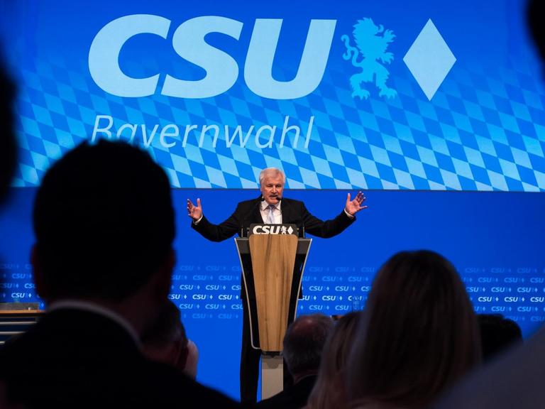 Horst Seehofer, Bundesinnenminister und CSU-Vorsitzender, spricht beim CSU-Parteitag.