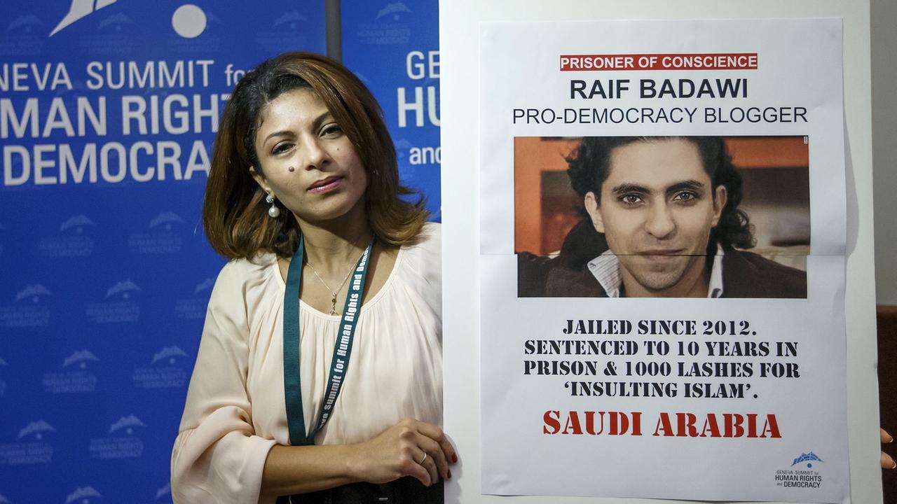 Ensaf Haidar, die Frau des in Saudi Arabien inhaftierten Bloggers Raif Badawi.