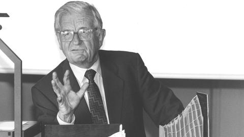 Rudolf Kippenhahn (1926-2020), einer der großen deutschen Astronomen