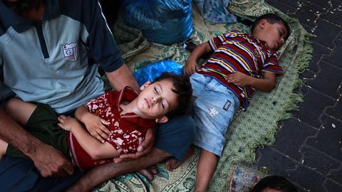Gaza-Krieg: Palästinensische Kinder suchen Zuflucht in einer UNO-Schule